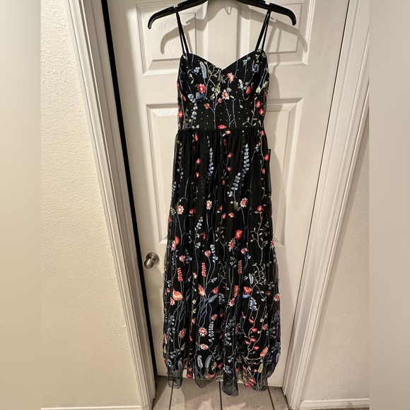 Black Floral prom dress - Picture 1 of 5